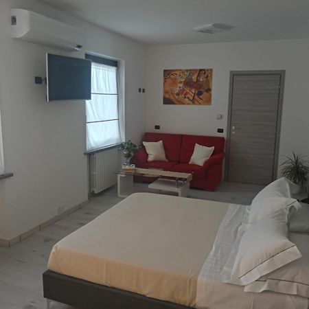 Hotel Baiardo Romagnano Sesia Exteriör bild