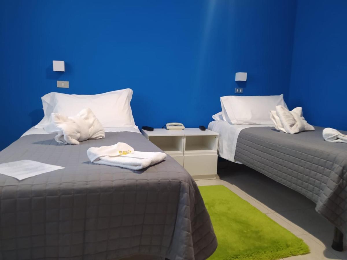 Hotel Baiardo Romagnano Sesia Exteriör bild